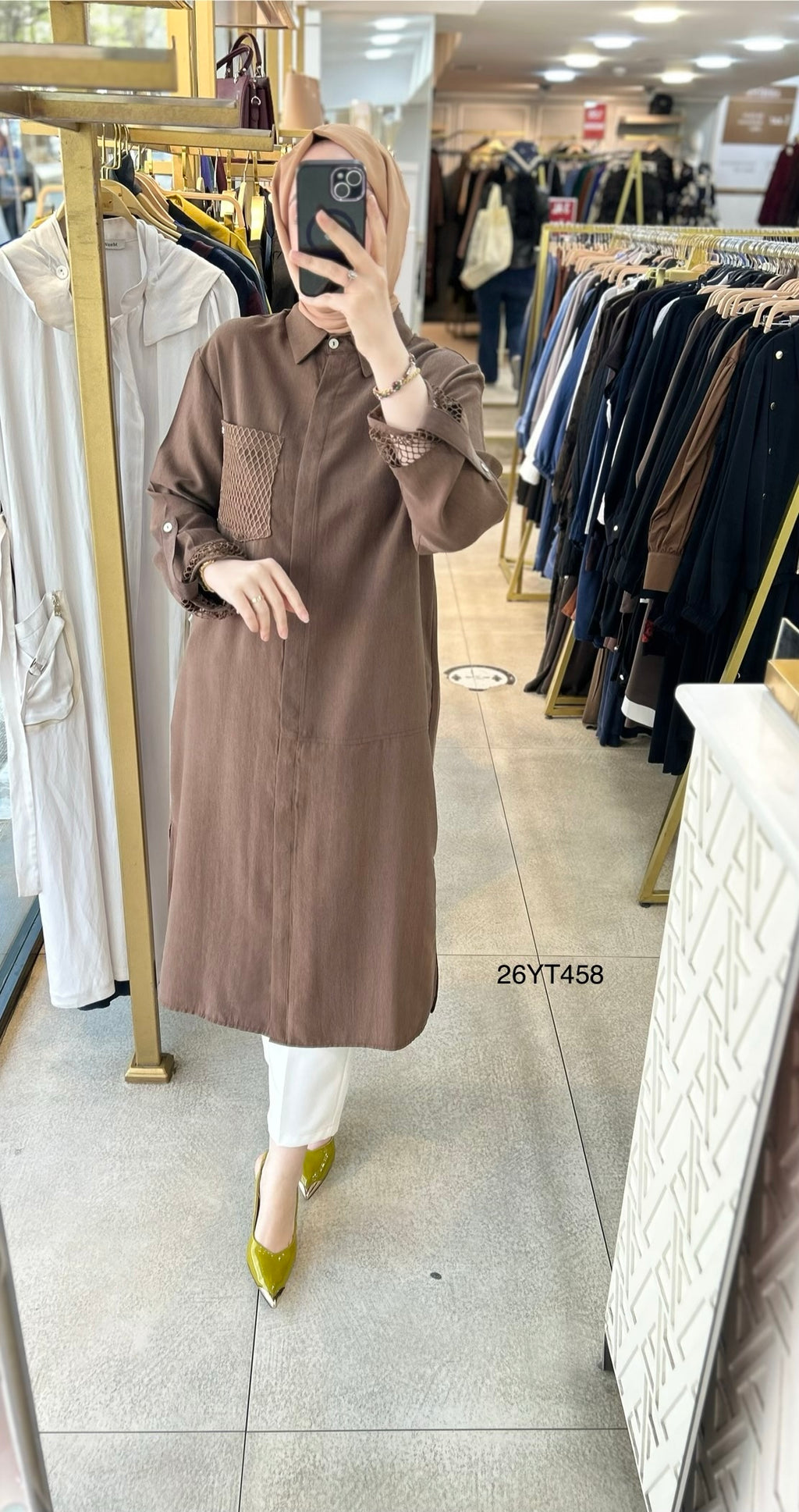 Chemise Longue Élégance Dentelle – Style Modeste & Raffiné