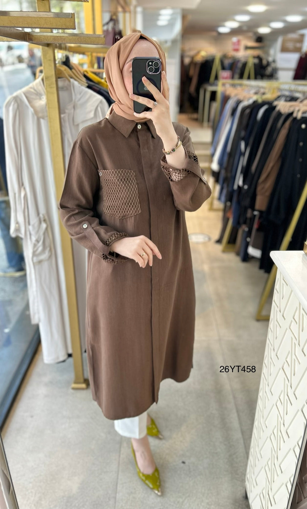 Chemise Longue Élégance Dentelle – Style Modeste & Raffiné